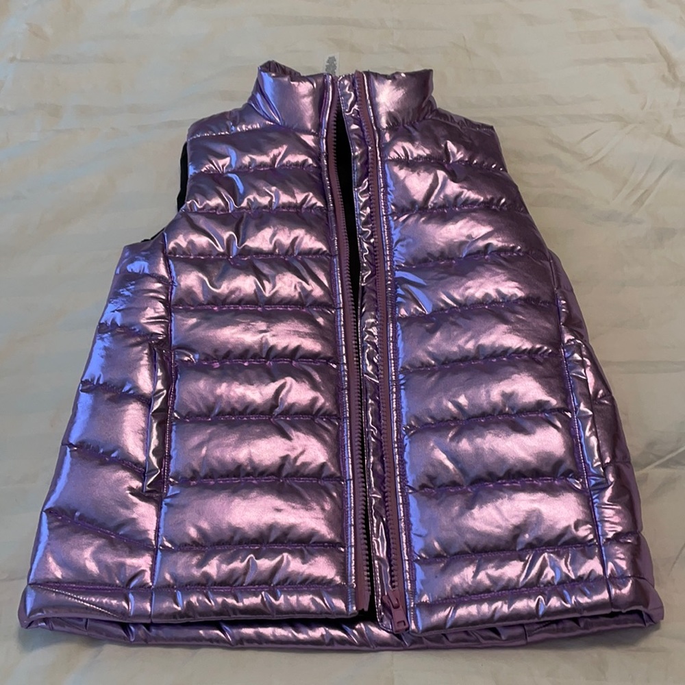 Super cute 8/10 girls purple Ideology vest!